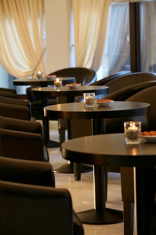 Royiatiko Hotel Nicosia Eksteriør billede