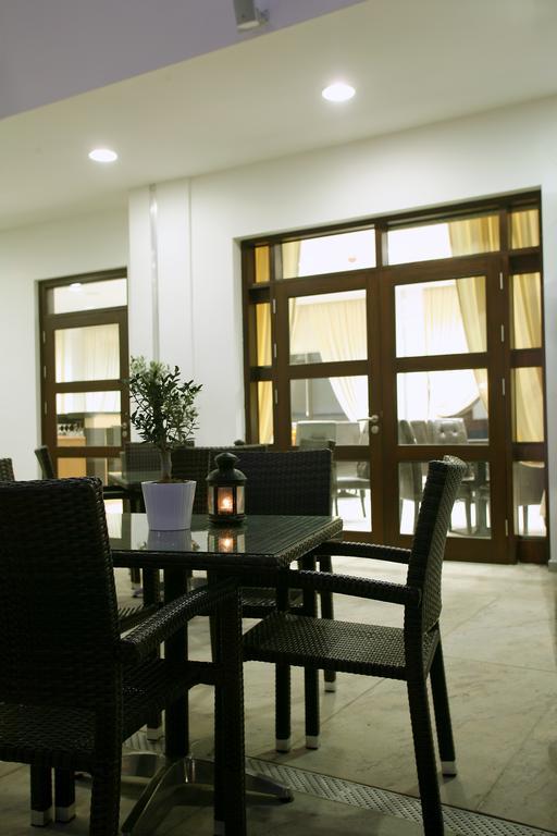 Royiatiko Hotel Nicosia Eksteriør billede